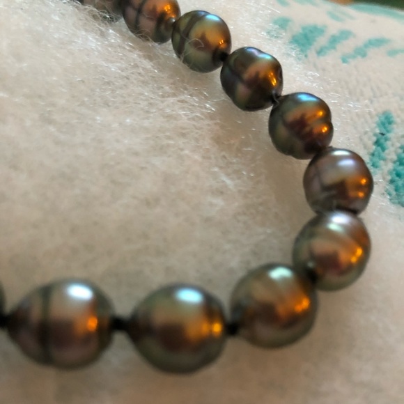 Baroque 16” Tahitian Pearl Necklace - Picture 3 of 7